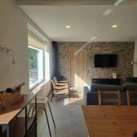 Hortela Da Ribeira - Serra Da Estrela Cortes do Meio