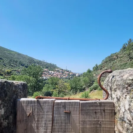 Hortela Da Ribeira - Serra Da Estrela Cortes do Meio