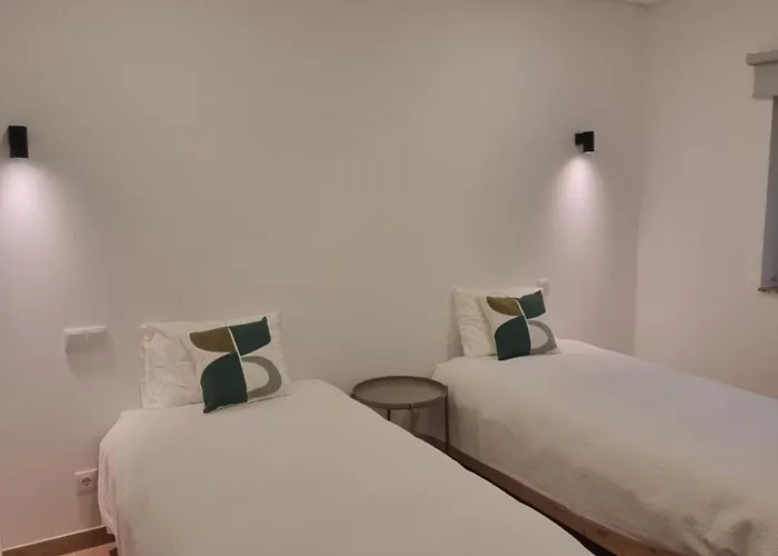 Hortela Da Ribeira - Serra Da Estrela * Cortes do Meio