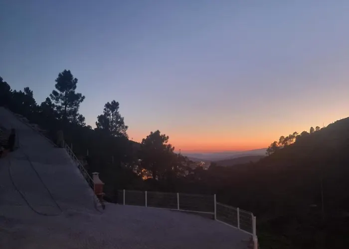 Hortela Da Ribeira - Serra Da Estrela * Cortes do Meio